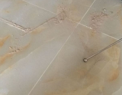 临朐瓷砖空鼓维修公司分享粘合剂选择不当在瓷砖铺贴过程中可能导致以下问题